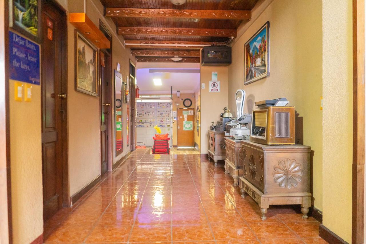 Euro Hostal Guatemala City Eksteriør bilde