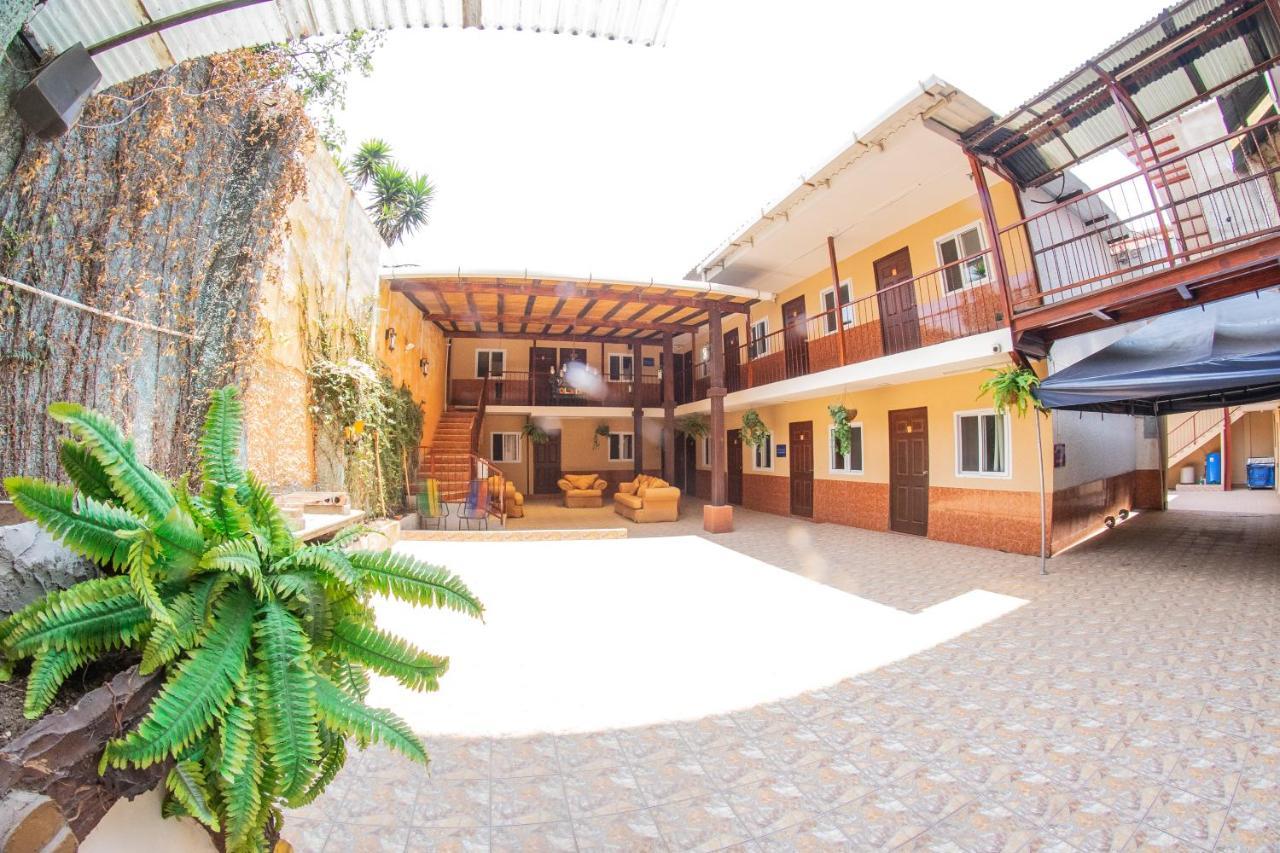 Euro Hostal Guatemala City Eksteriør bilde