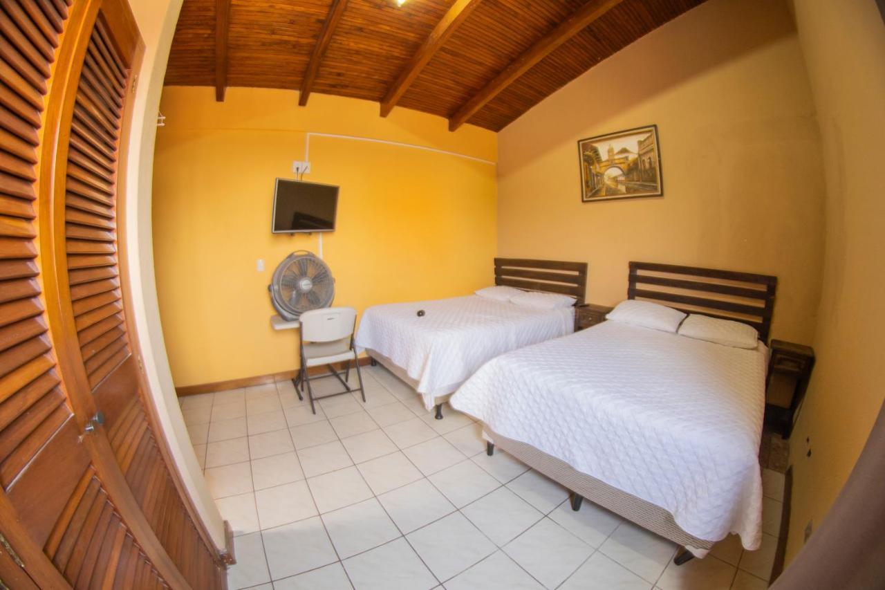 Euro Hostal Guatemala City Eksteriør bilde