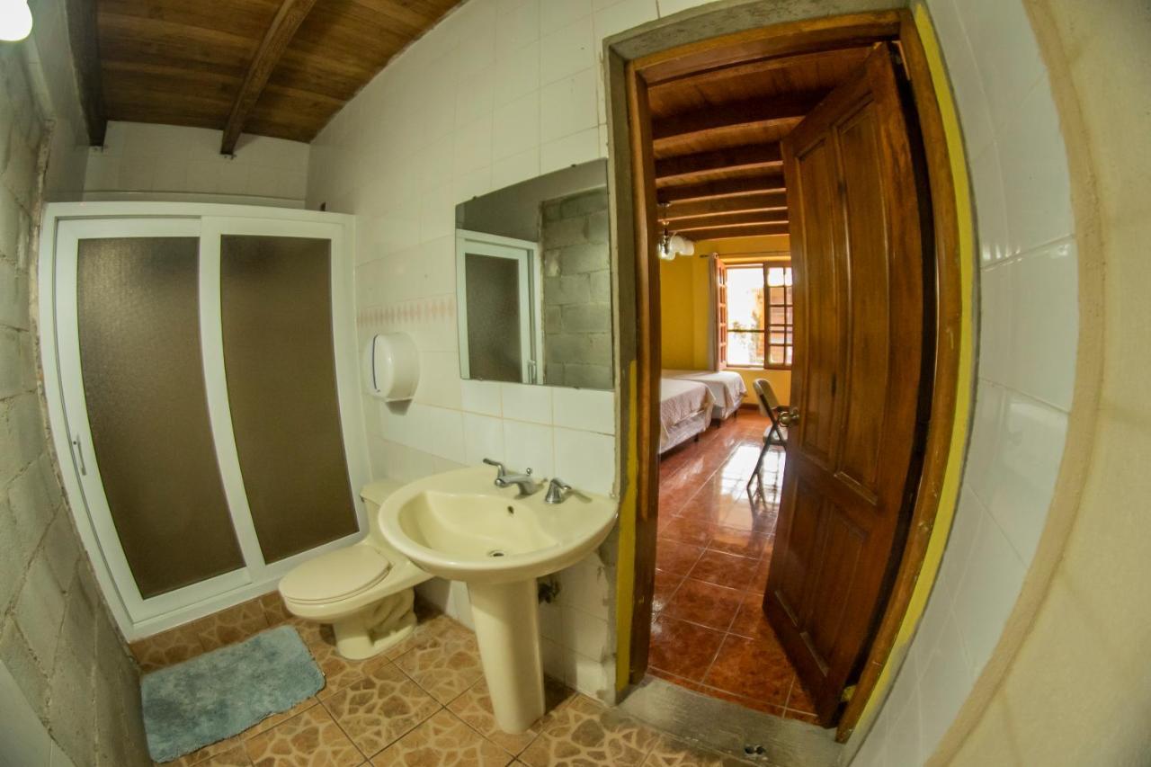 Euro Hostal Guatemala City Eksteriør bilde